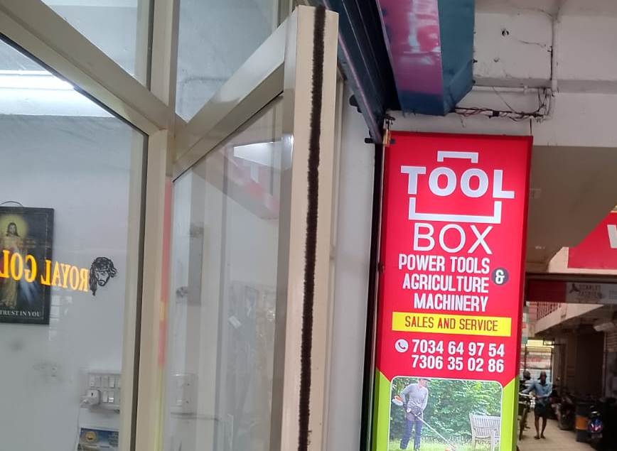 TOOL BOX